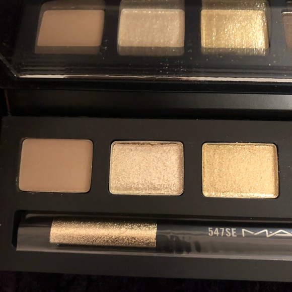 M•A•C Snow Ball Eye Compact - Picture 4 of 5